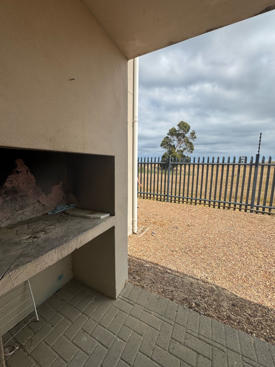 2 Bedroom Property for Sale in Fairview Golf Estate Western Cape